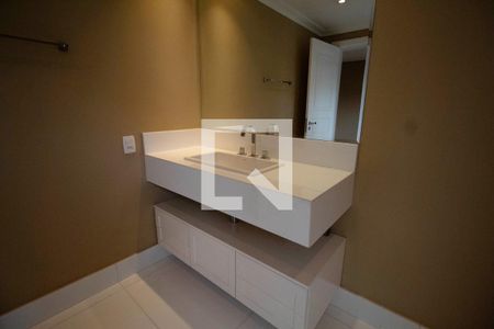 Apartamento à venda com 385m², 6 quartos e 6 vagasBanheiro da Suíte 2