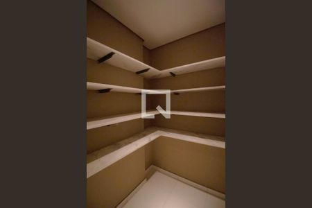 Apartamento à venda com 385m², 6 quartos e 6 vagasDispensa