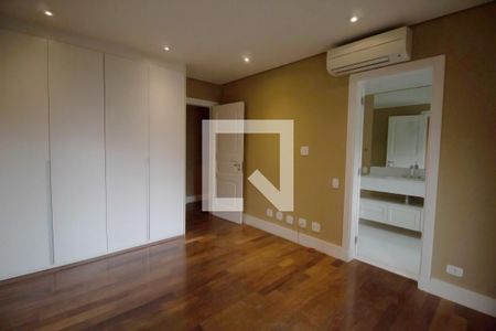 Apartamento à venda com 385m², 6 quartos e 6 vagasSuíte 3