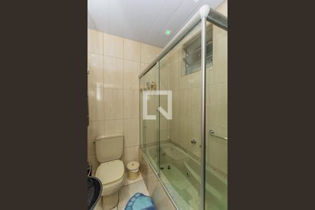 Apartamento à venda com 200m², 3 quartos e 4 vagasBanheiro da Suíte 1