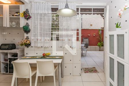 Apartamento à venda com 200m², 3 quartos e 4 vagasCozinha