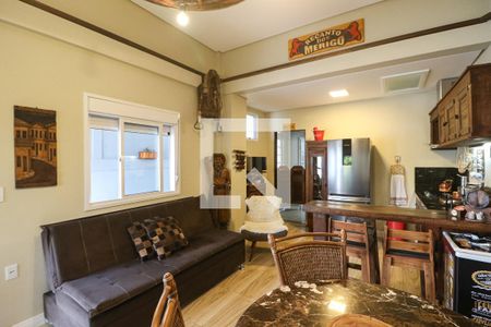 Casa à venda com 216m², 3 quartos e 10 vagas Casa à venda com 216m², 3 quartos e 10 vagasEspaço Campeiro