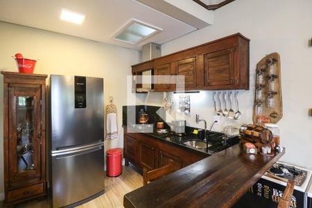 Casa à venda com 216m², 3 quartos e 10 vagas Casa à venda com 216m², 3 quartos e 10 vagasEspaço Campeiro