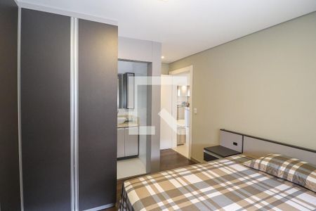 Casa à venda com 216m², 3 quartos e 10 vagas Casa à venda com 216m², 3 quartos e 10 vagasSuíte 2