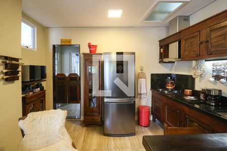 Casa à venda com 216m², 3 quartos e 10 vagas Casa à venda com 216m², 3 quartos e 10 vagasEspaço Campeiro