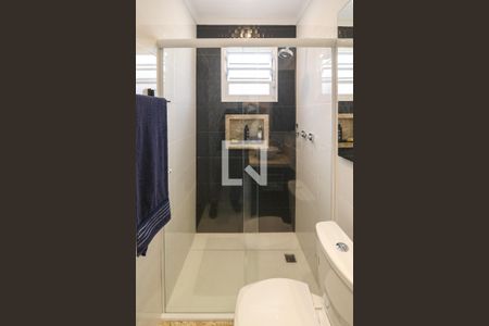 Casa à venda com 216m², 3 quartos e 10 vagas Casa à venda com 216m², 3 quartos e 10 vagasBanheiro da Suíte 2