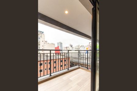 Studio à venda com 27m², 1 quarto e sem vaga Studio à venda com 27m², 1 quarto e sem vagaVaranda