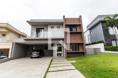 Casa de condomínio à venda com 370m², 5 quartos e 9 vagasGaragem
