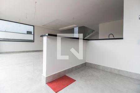 Casa de condomínio à venda com 370m², 5 quartos e 9 vagasVaranda gourmet