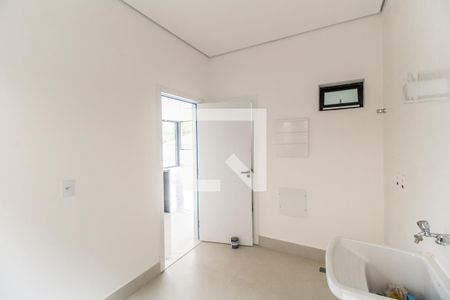 Casa de condomínio à venda com 370m², 5 quartos e 9 vagasÁrea de Serviço