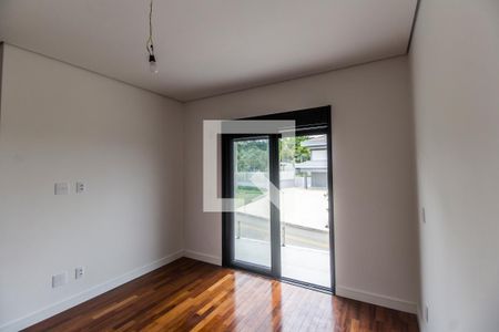 Casa de condomínio à venda com 370m², 5 quartos e 9 vagasSuíte 3