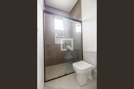 Casa de condomínio à venda com 370m², 5 quartos e 9 vagasBanheiro da Suíte 4