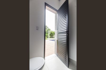 Casa de condomínio à venda com 370m², 5 quartos e 9 vagasLavabo