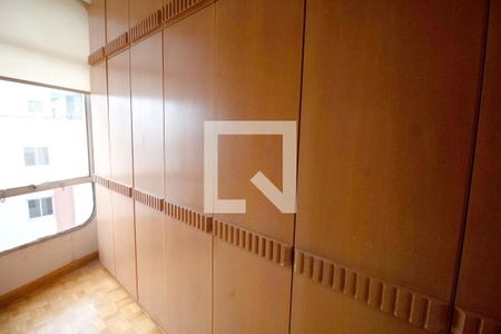 Apartamento à venda com 280m², 5 quartos e 6 vagas Apartamento à venda com 280m², 5 quartos e 6 vagasCloset da suíte 1