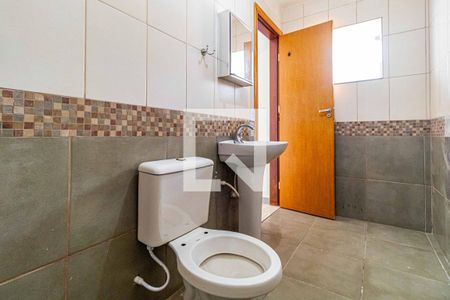 Banheiro de casa para alugar com 1 quarto, 40m² em Jardim Dracena, São Paulo