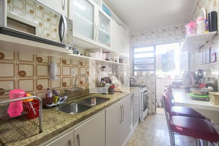 Apartamento à venda com 98m², 3 quartos e 1 vaga Apartamento à venda com 98m², 3 quartos e 1 vagaCozinha