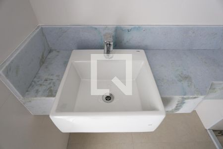 Apartamento à venda com 80m², 2 quartos e 1 vaga Apartamento à venda com 80m², 2 quartos e 1 vagaBanheiro da Suíte 1