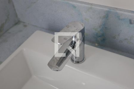 Apartamento à venda com 80m², 2 quartos e 1 vaga Apartamento à venda com 80m², 2 quartos e 1 vagaBanheiro da Suíte 1