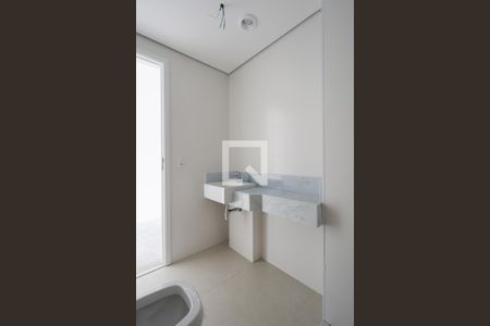 Apartamento à venda com 80m², 2 quartos e 1 vaga Apartamento à venda com 80m², 2 quartos e 1 vagaBanheiro da Suíte 1