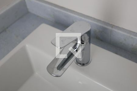 Apartamento à venda com 80m², 2 quartos e 1 vaga Apartamento à venda com 80m², 2 quartos e 1 vagaBanheiro da Suíte 2