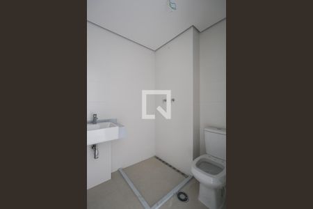 Apartamento à venda com 80m², 2 quartos e 1 vaga Apartamento à venda com 80m², 2 quartos e 1 vagaBanheiro da Suíte 2