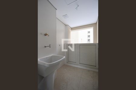 Apartamento à venda com 126m², 3 quartos e 2 vagas Apartamento à venda com 126m², 3 quartos e 2 vagasÁrea de serviço