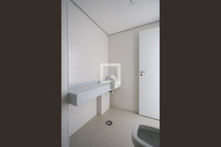 Apartamento à venda com 126m², 3 quartos e 2 vagas Apartamento à venda com 126m², 3 quartos e 2 vagasBanheiro da Suíte 3