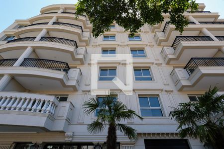 Apartamento à venda com 126m², 3 quartos e 2 vagas Apartamento à venda com 126m², 3 quartos e 2 vagasFachada do prédio