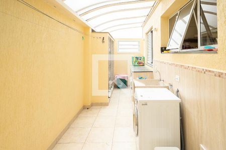 Apartamento à venda com 133m², 3 quartos e 2 vagas Apartamento à venda com 133m², 3 quartos e 2 vagasÁrea de Serviço