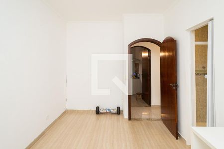 Apartamento à venda com 133m², 3 quartos e 2 vagas Apartamento à venda com 133m², 3 quartos e 2 vagasSuíte