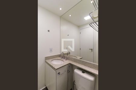 Banheiro de apartamento para alugar com 1 quarto, 24m² em Jardim Paulista, São Paulo