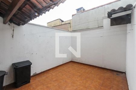 Casa à venda com 750m², 4 quartos e 6 vagas Casa à venda com 750m², 4 quartos e 6 vagasQuintal