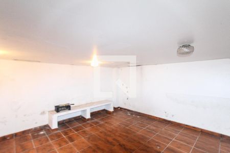 Casa à venda com 750m², 4 quartos e 6 vagas Casa à venda com 750m², 4 quartos e 6 vagasSaúna