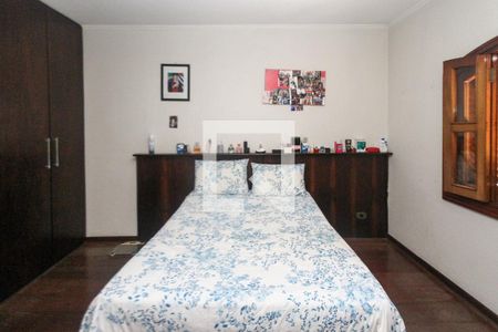 Casa à venda com 750m², 4 quartos e 6 vagas Casa à venda com 750m², 4 quartos e 6 vagasSuite 02