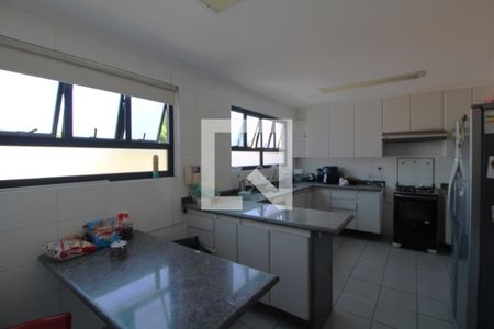 Casa de condomínio à venda com 350m², 4 quartos e 4 vagasCozinha