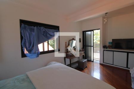 Casa de condomínio à venda com 350m², 4 quartos e 4 vagasSuíte 2