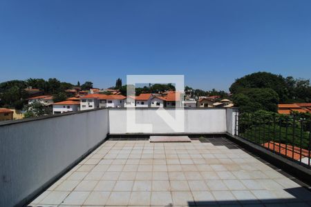Casa de condomínio à venda com 350m², 4 quartos e 4 vagasTerraço
