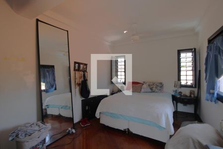 Casa de condomínio à venda com 350m², 4 quartos e 4 vagasSuíte 2