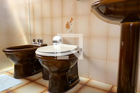 Casa à venda com 120m², 3 quartos e 3 vagasBanheiro da Suíte