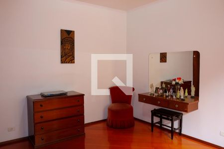 Casa à venda com 120m², 3 quartos e 3 vagasSuíte