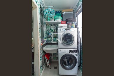 Apartamento à venda com 64m², 3 quartos e 1 vaga Apartamento à venda com 64m², 3 quartos e 1 vagaÁrea de Serviço