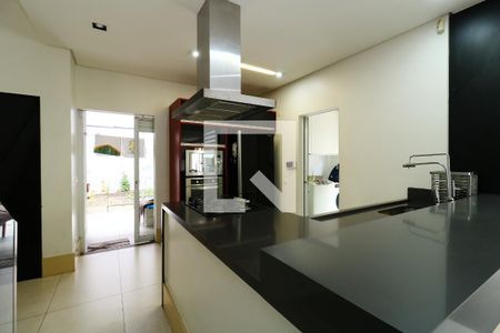 Casa para alugar com 357m², 3 quartos e 7 vagasCozinha