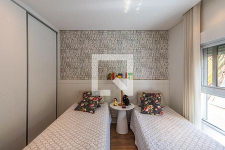 Casa de condomínio à venda com 300m², 4 quartos e 4 vagas Casa de condomínio à venda com 300m², 4 quartos e 4 vagasSuíte 2