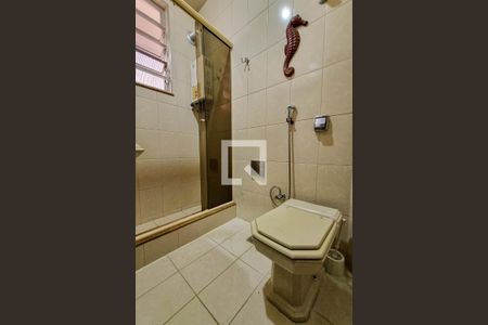 Apartamento à venda com 75m², 2 quartos e sem vaga Apartamento à venda com 75m², 2 quartos e sem vagaBanheiro Social