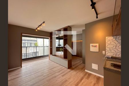 Sala/Cozinha de apartamento para alugar com 1 quarto, 31m² em Campo Belo, São Paulo