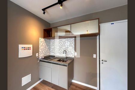 Cozinha de apartamento para alugar com 1 quarto, 31m² em Campo Belo, São Paulo