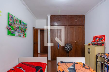 Casa à venda com 360m², 4 quartos e 2 vagasSuíte 2