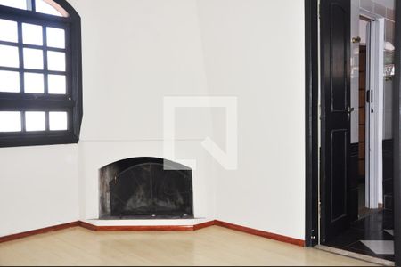 Casa para alugar com 220m², 3 quartos e 3 vagas Casa para alugar com 220m², 3 quartos e 3 vagasQuarto 01/lLaleira/Suite