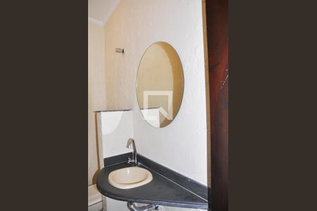 Casa para alugar com 220m², 3 quartos e 3 vagas Casa para alugar com 220m², 3 quartos e 3 vagasLavabo 2