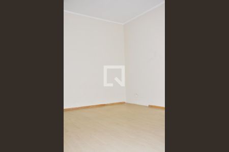 Casa para alugar com 220m², 3 quartos e 3 vagas Casa para alugar com 220m², 3 quartos e 3 vagasQuarto 03/lSuite